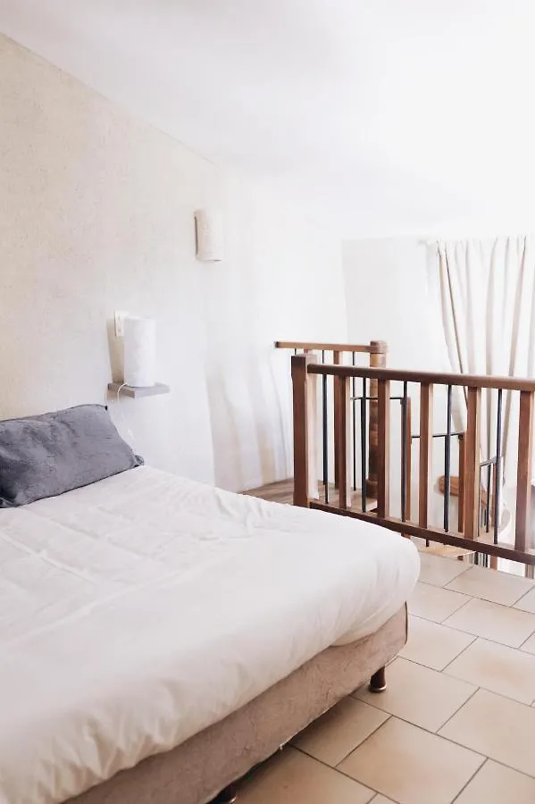 **  Hotel La Fete En Provence Vaison-la-Romaine France