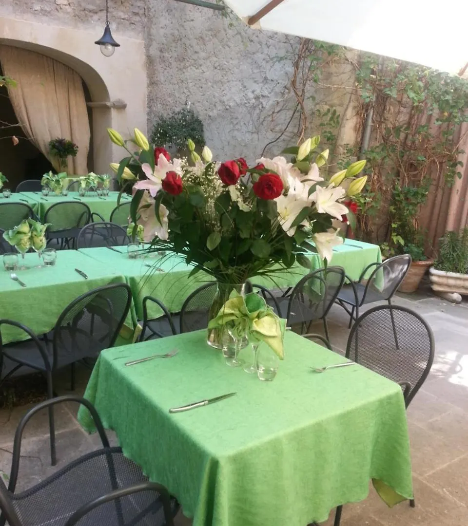 Hotel La Fete En Provence Vaison-la-Romaine